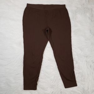 L - Chico's 2 "So Slimming" brown cropped leggings